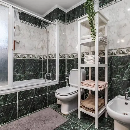 Furadouro - Vista Dos Pinhais - 2 Quartos A 100 Metros Da Do Furadouro דירה *